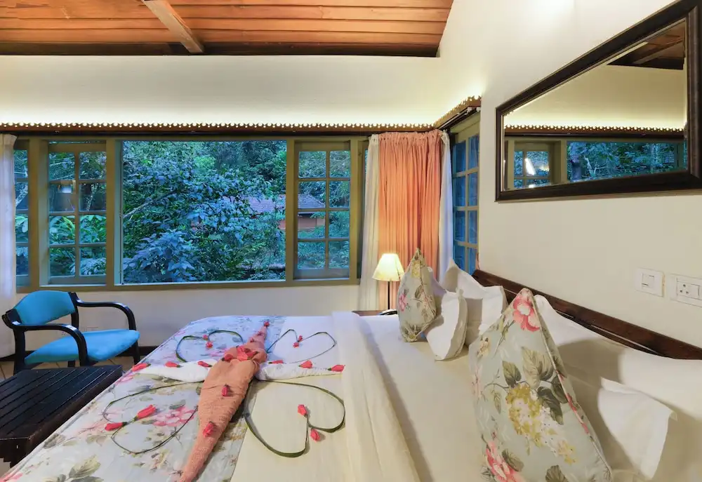 Mystic Mayapott Room