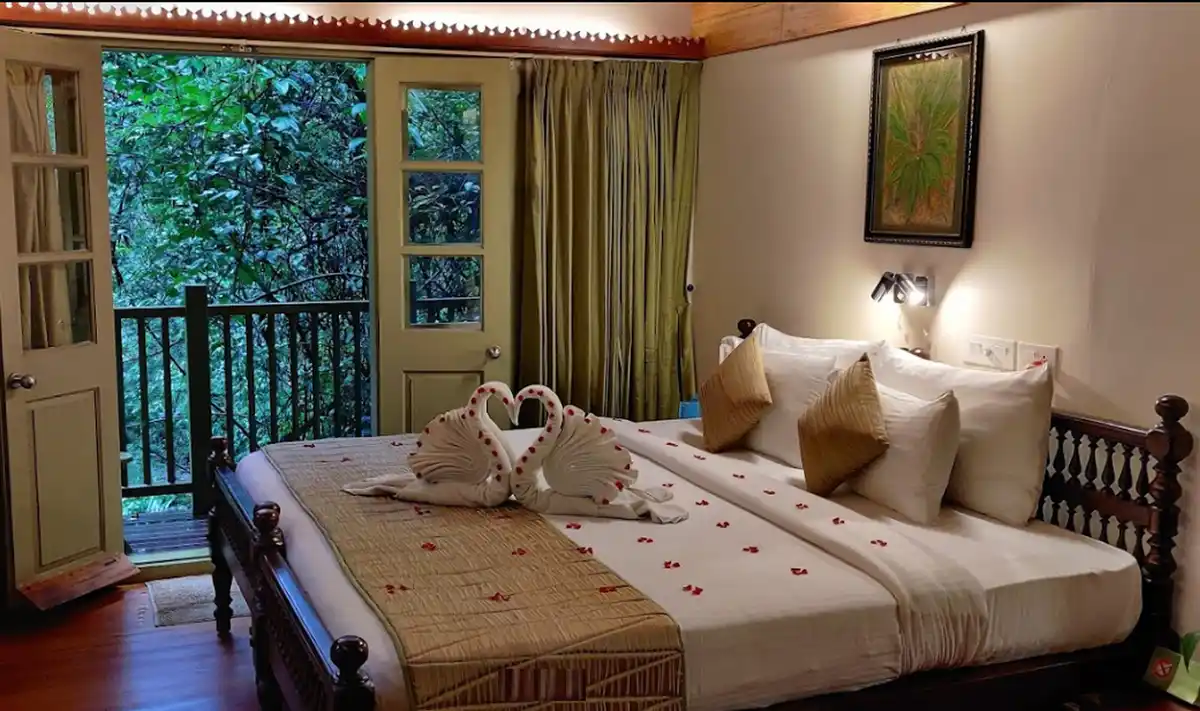 Mystic Mayapott Room