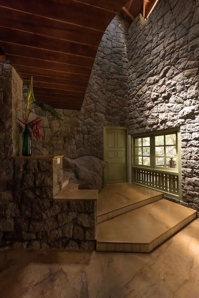 Mystic Mayapott Room