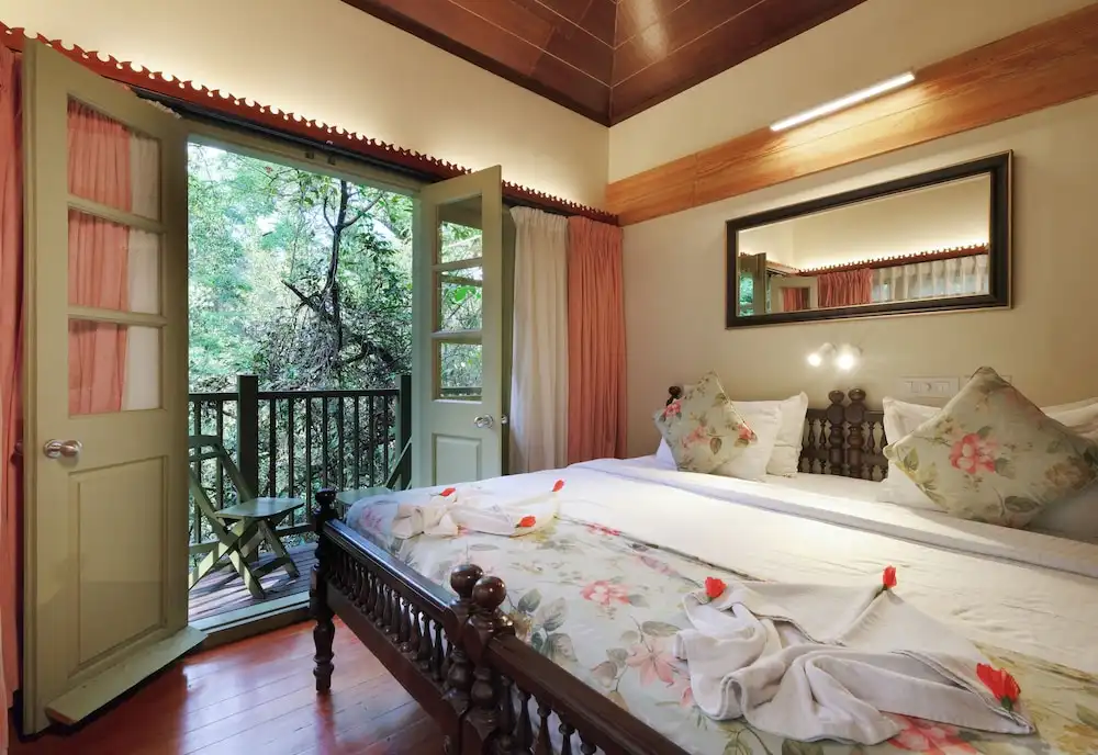 Mystic Mayapott Room