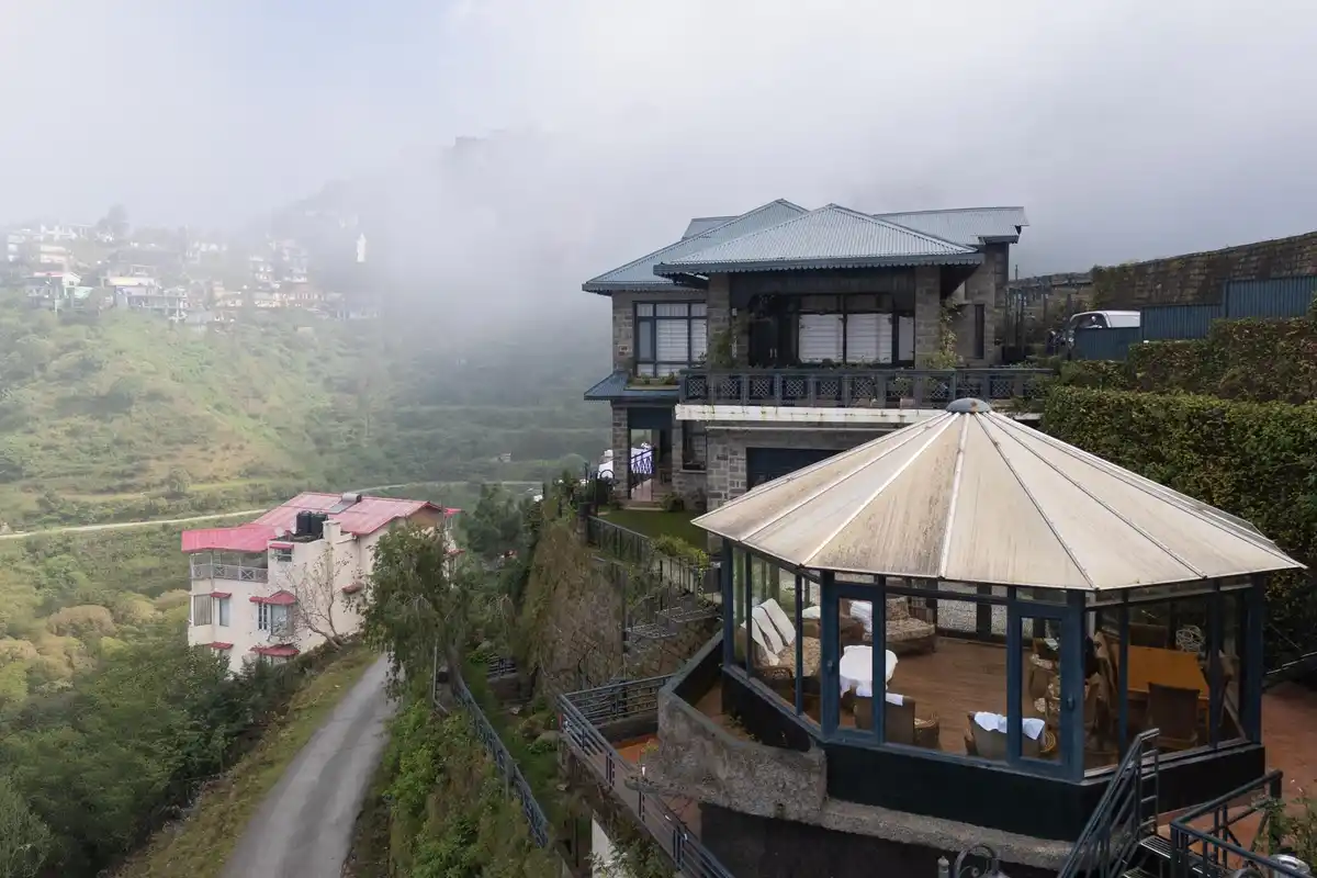 Mysty View w/ Glass Sun-Room, Kasauli