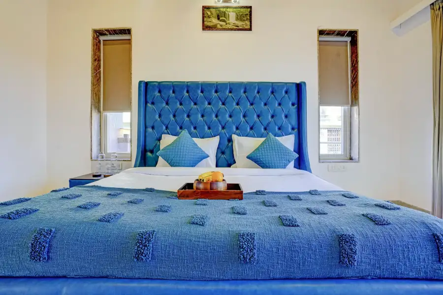 Nest, Lonavala