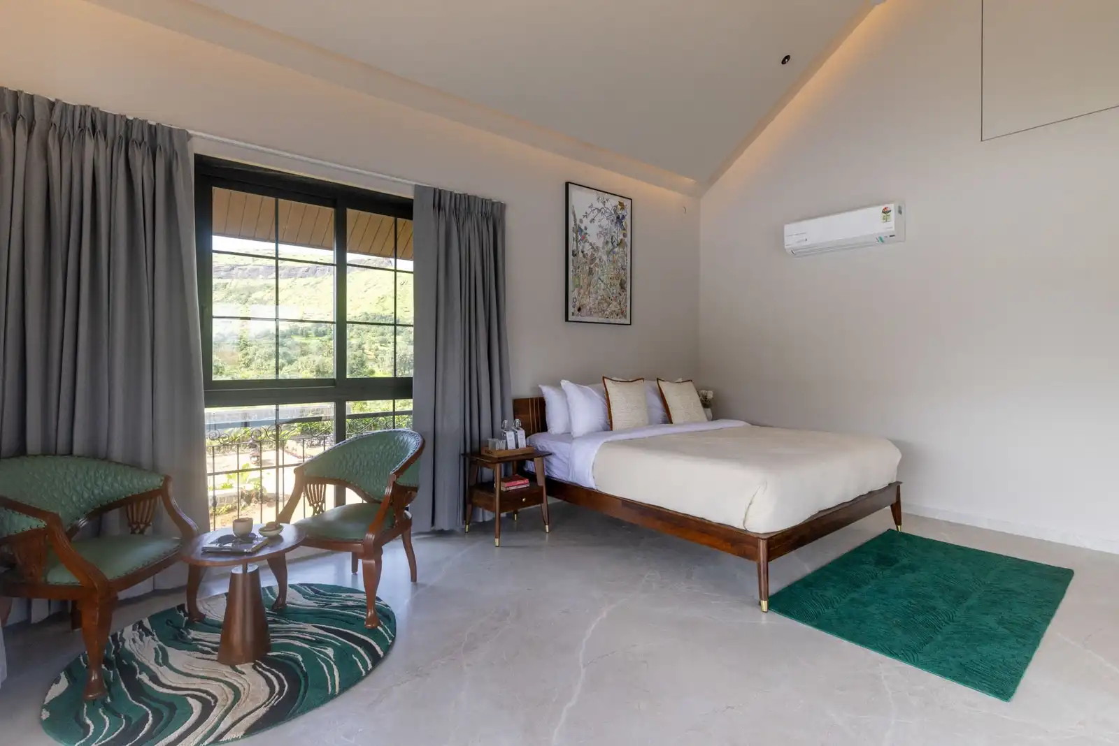 Nira Villa, Igatpuri