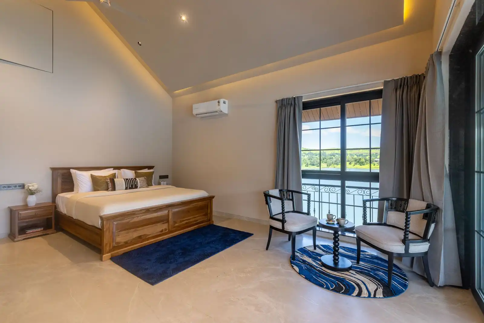 Nira Villa, Igatpuri
