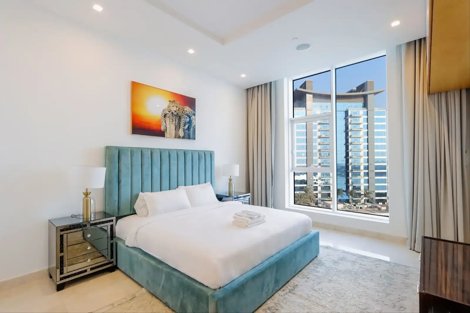 Oceanic - 1BR - Sea View & Beach Access, Dubai