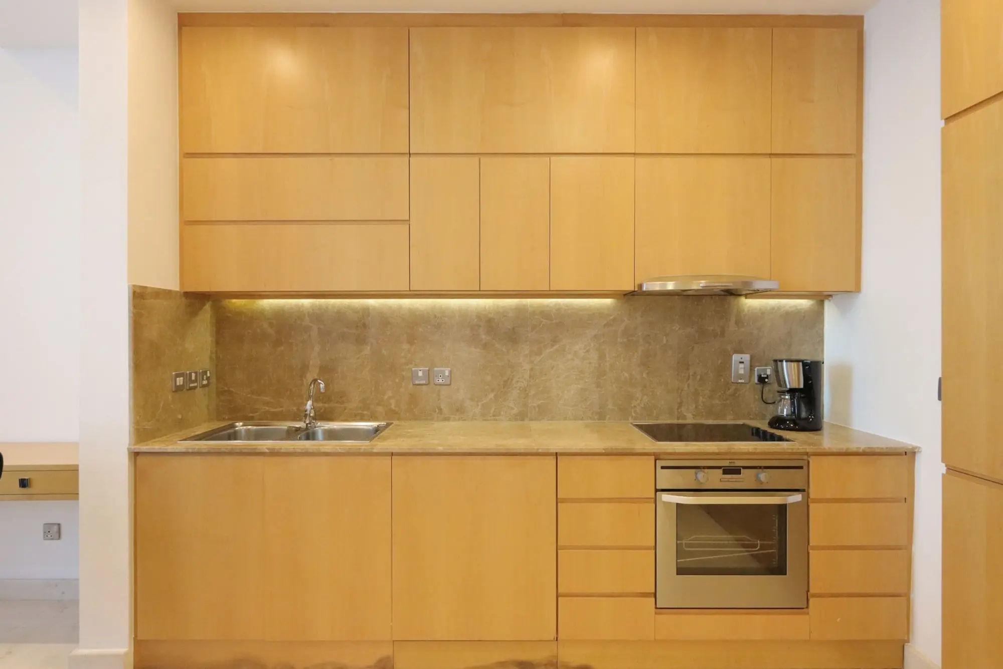 Oceanic - 1BR - Sea View & Beach Access, Dubai