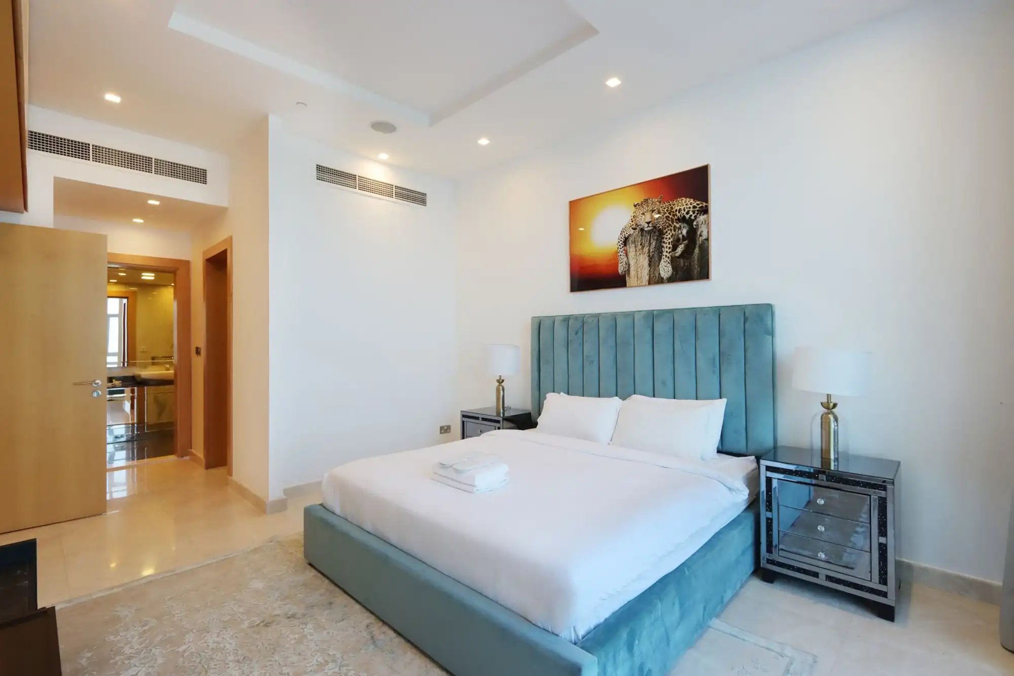 Oceanic - 1BR - Sea View & Beach Access, Dubai