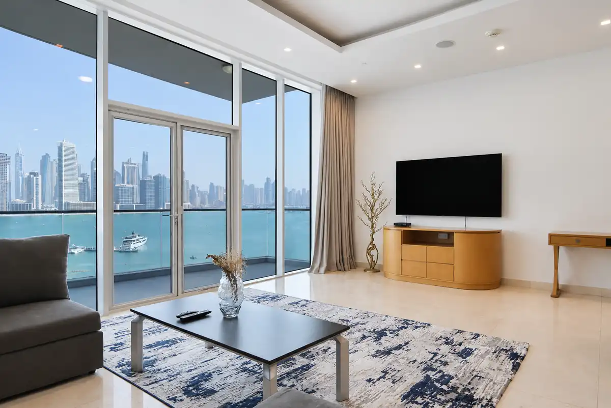 Oceanic - 1BR - Sea View & Beach Access, Dubai