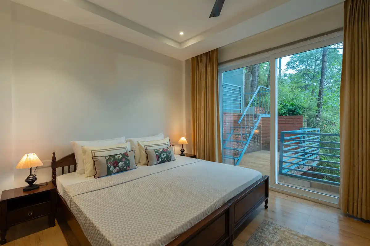 Onyx @ The Elmstone - Skyline Apartments, Kasauli