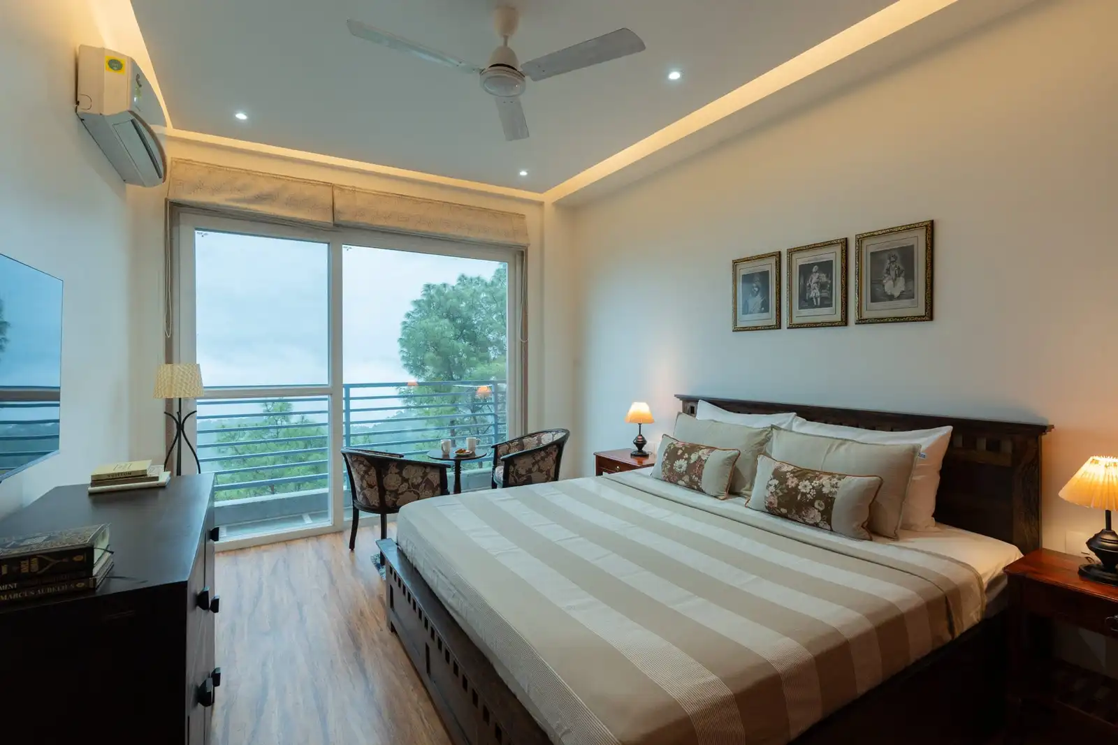 Opalite @ The Elmstone - Skyline Apartments, Kasauli