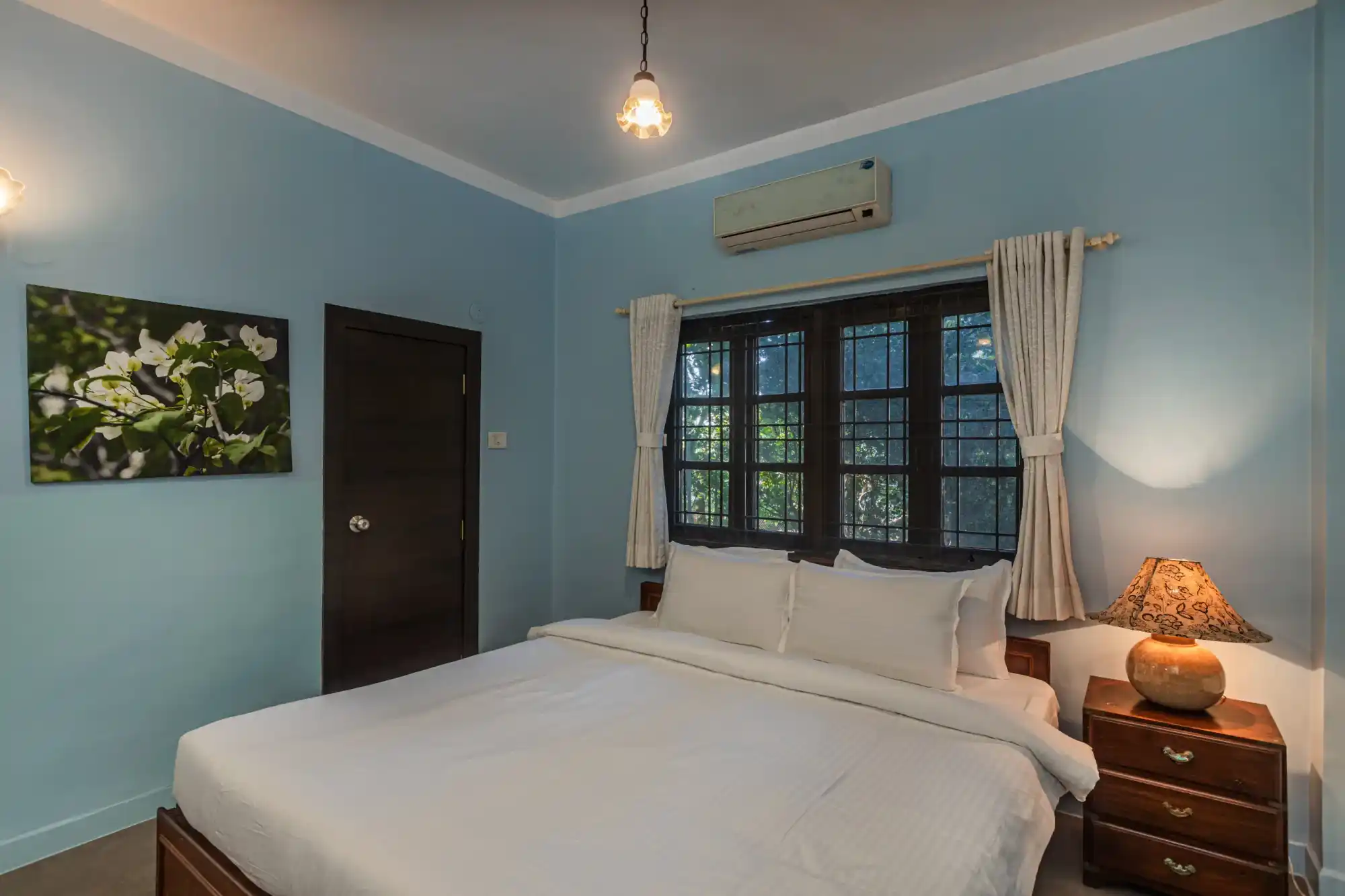 Oriana, Alibaug