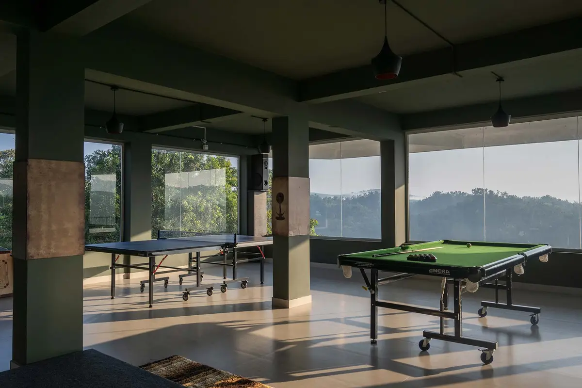 Ozone Greens, Vagamon