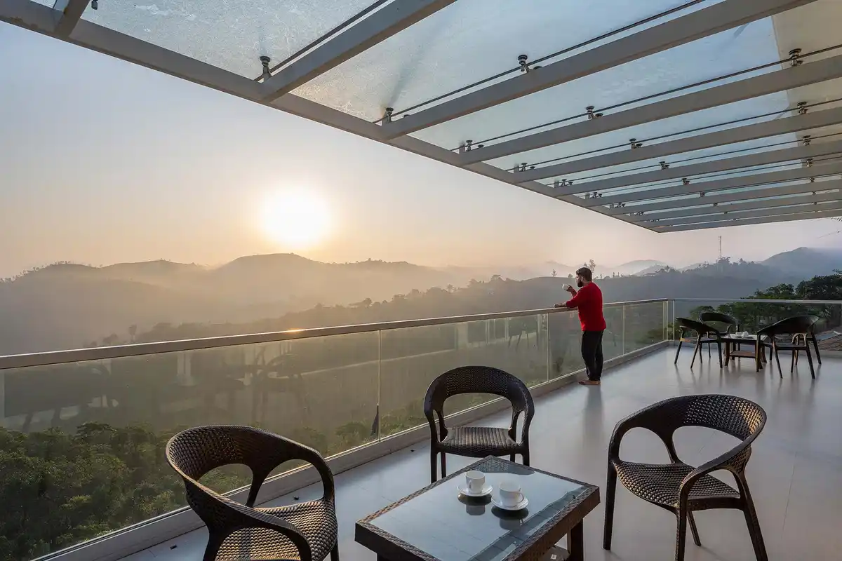 Ozone Greens, Vagamon