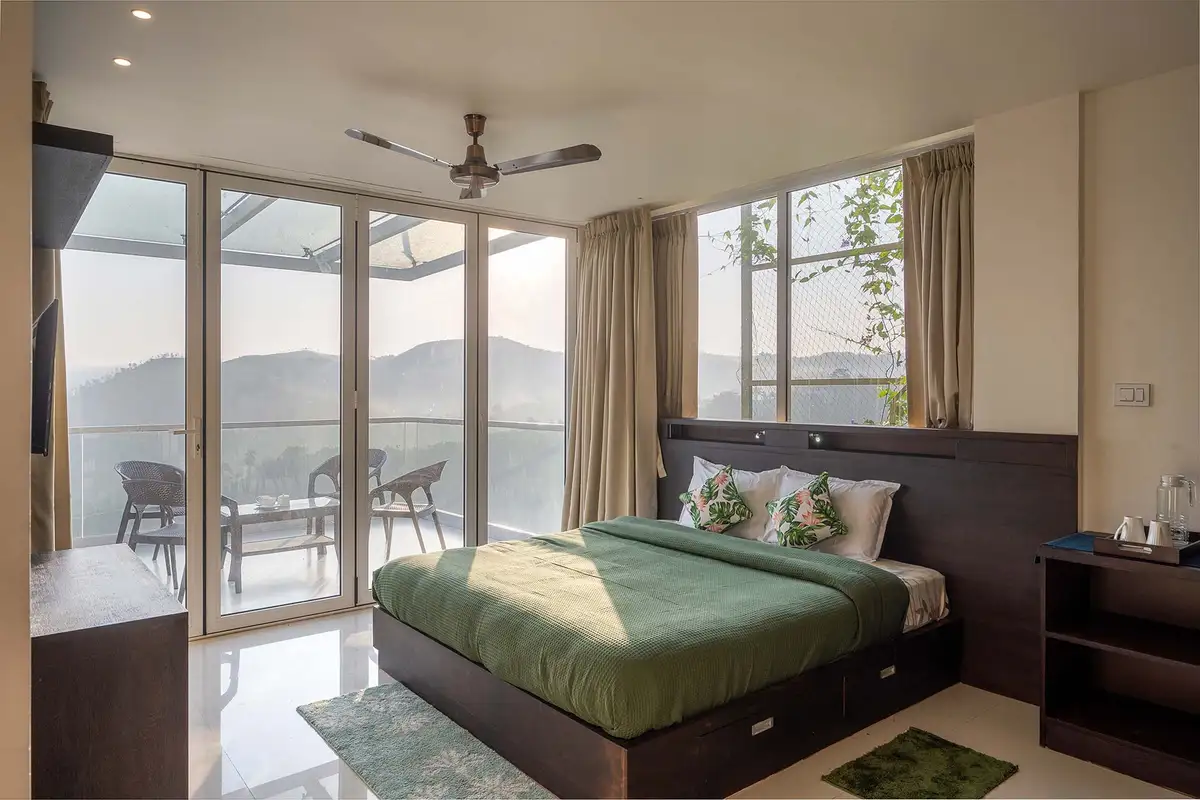 Ozone Greens, Vagamon