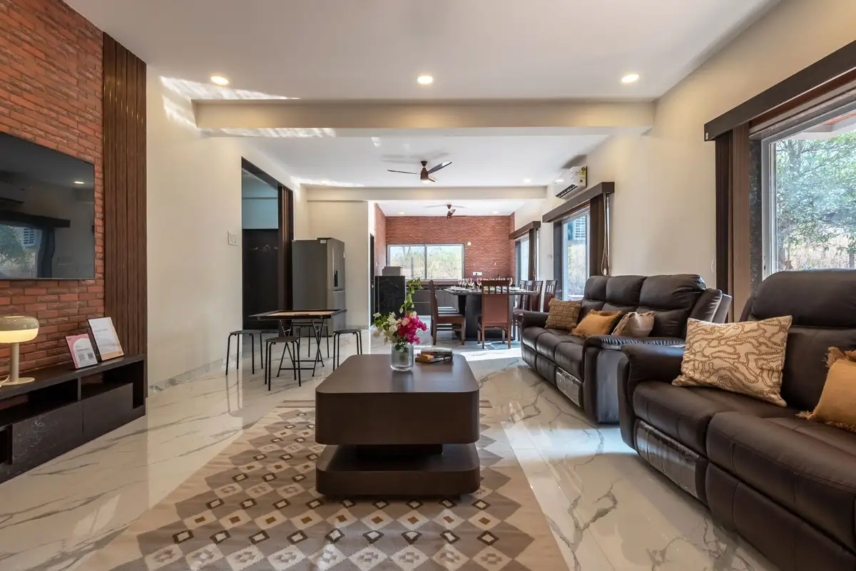 Palazzo in the Mountain, Karjat