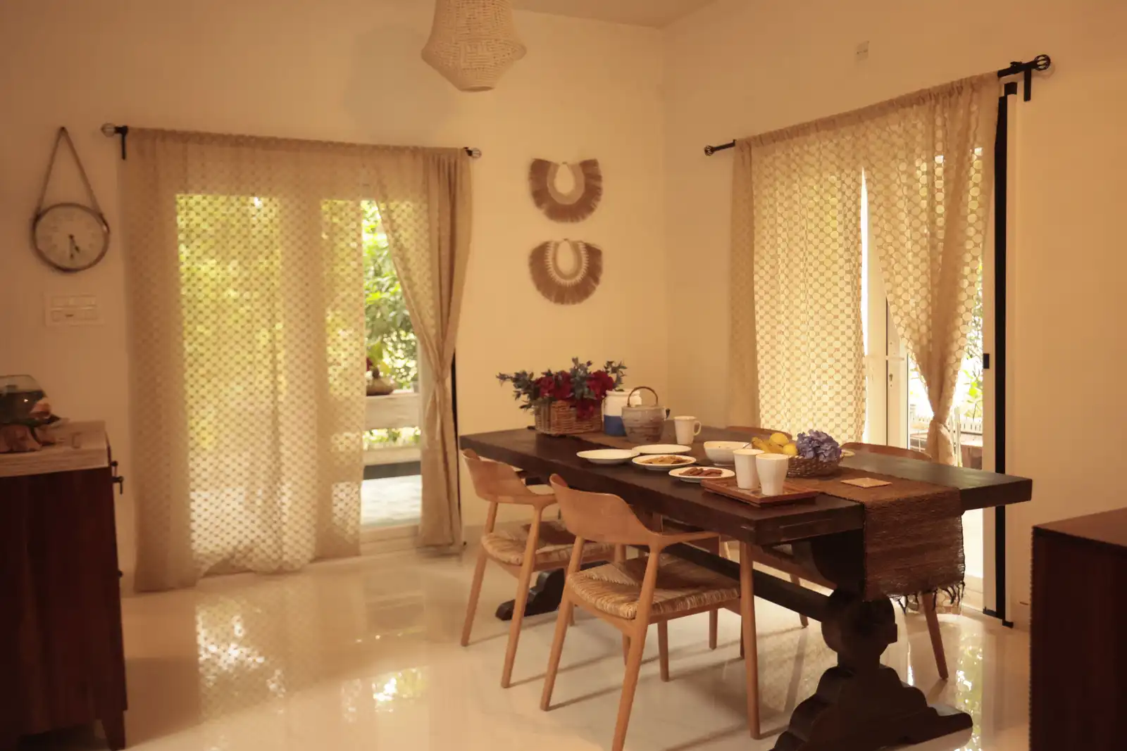 Palliath House |3-BHK With, Living Lounge, Patio, Shared Lawn and 3 Natural Ponds, Alappuzha