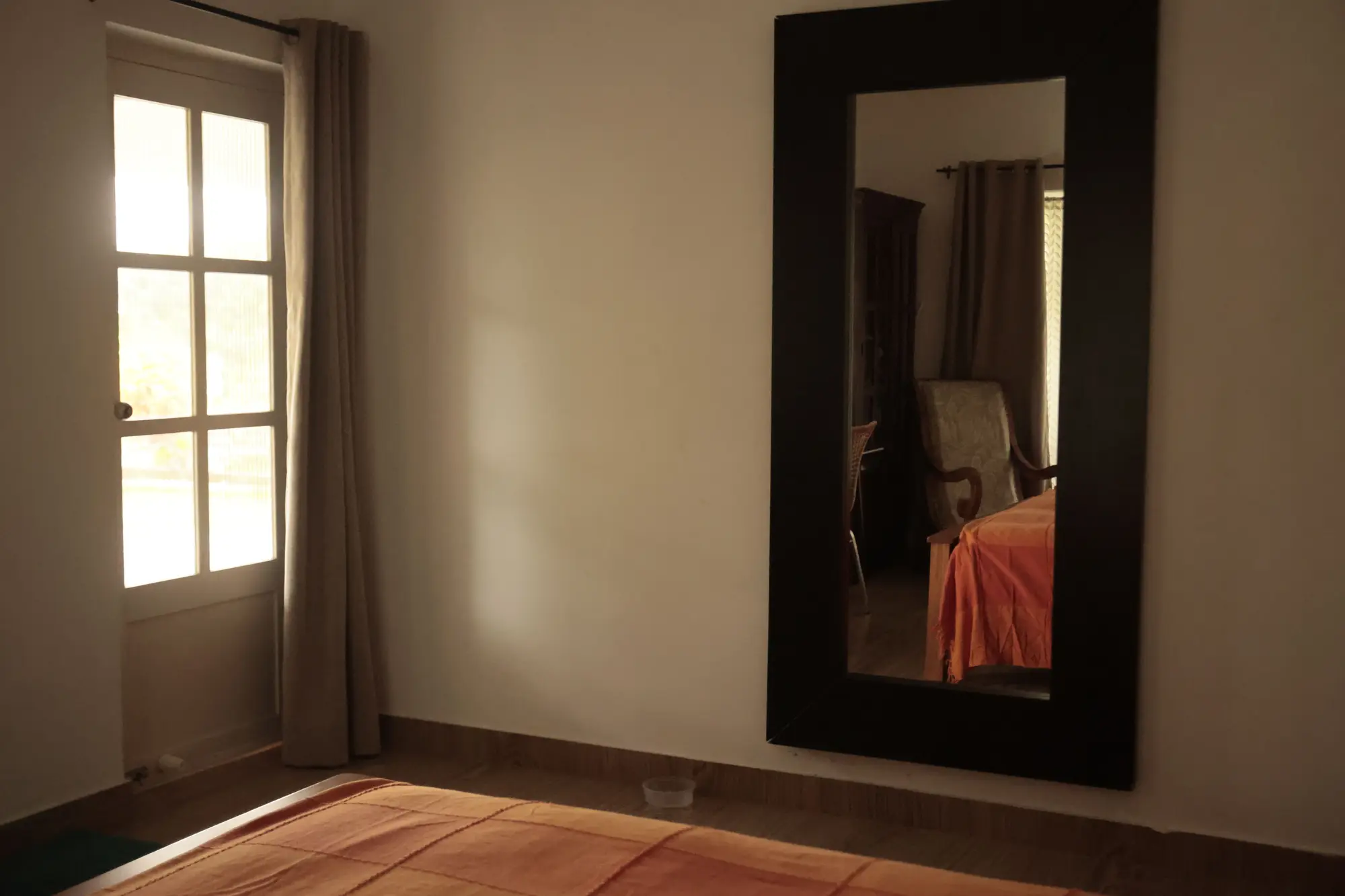 Palliath House |3-BHK With, Living Lounge, Patio, Shared Lawn and 3 Natural Ponds, Alappuzha