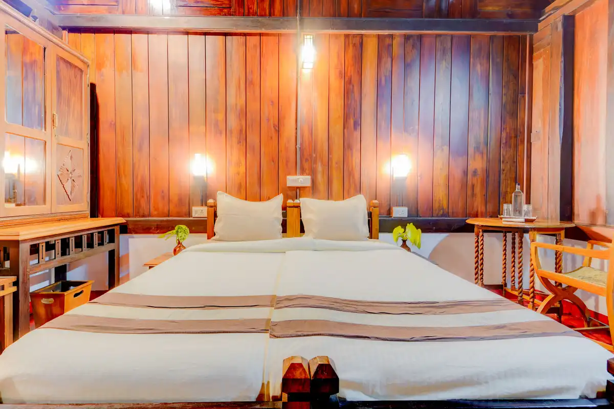 Palm Dale Premium Room, Alappuzha