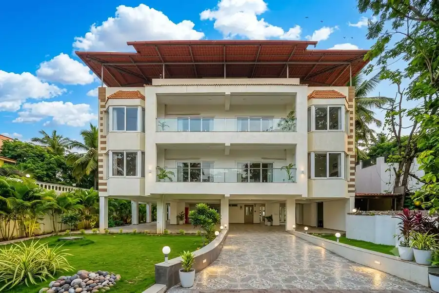 Palm Grove – Private Pool & Lawn, Anjuna.(M2), North Goa