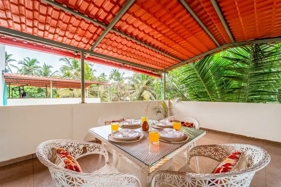 Palm Grove – Private Pool & Lawn, Anjuna.(M2), North Goa
