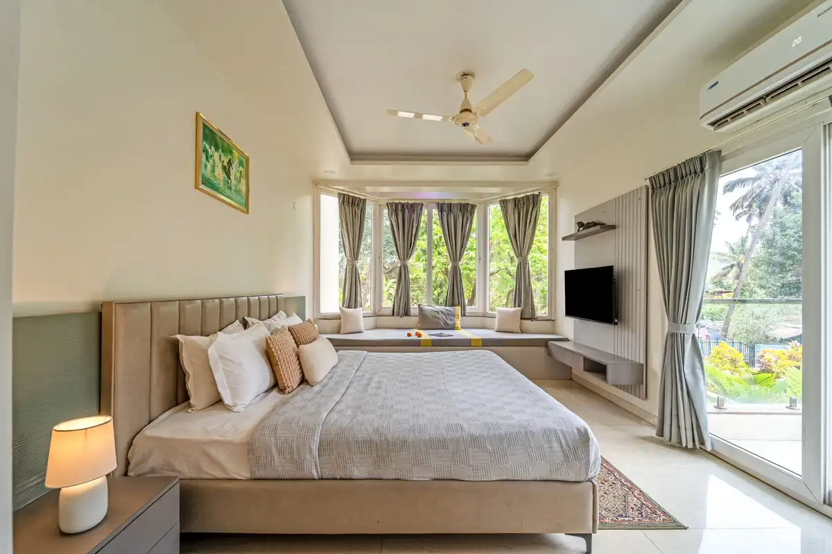 Palm Grove – Private Pool & Lawn, Anjuna.(M2), North Goa