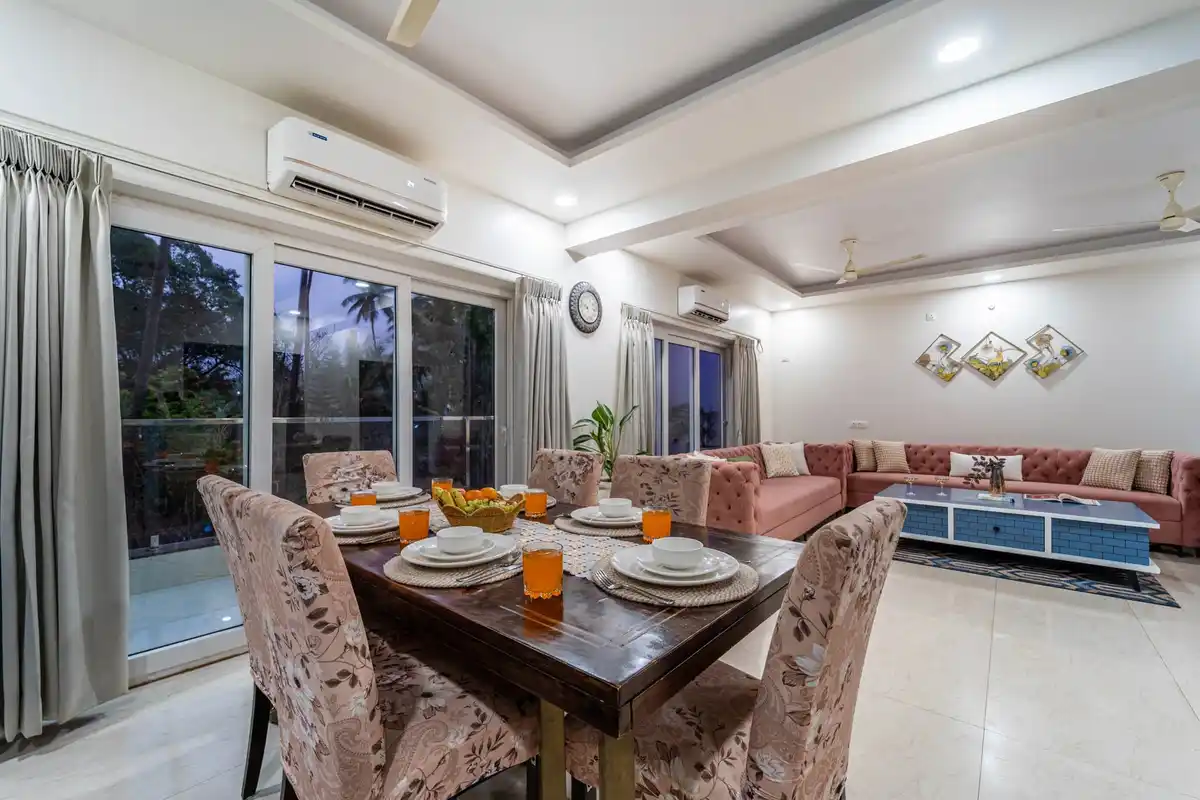 Palm Grove – Private Pool & Lawn, Anjuna.(M2), North Goa