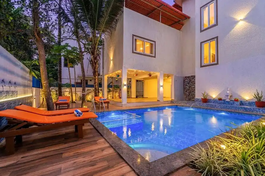 Palm Grove – Private Pool & Lawn, Anjuna.(M2), North Goa