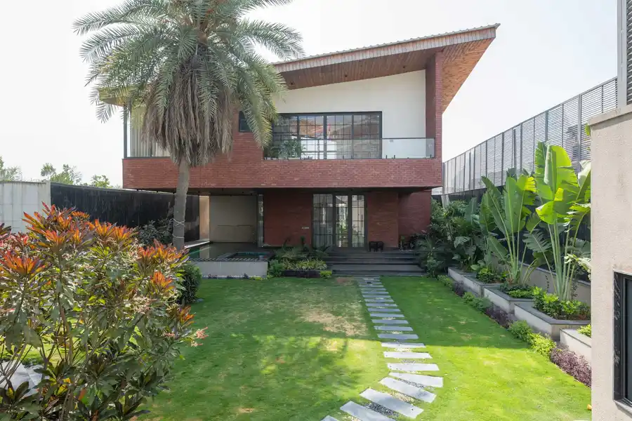 Palm Tree Breeze, Jaipur