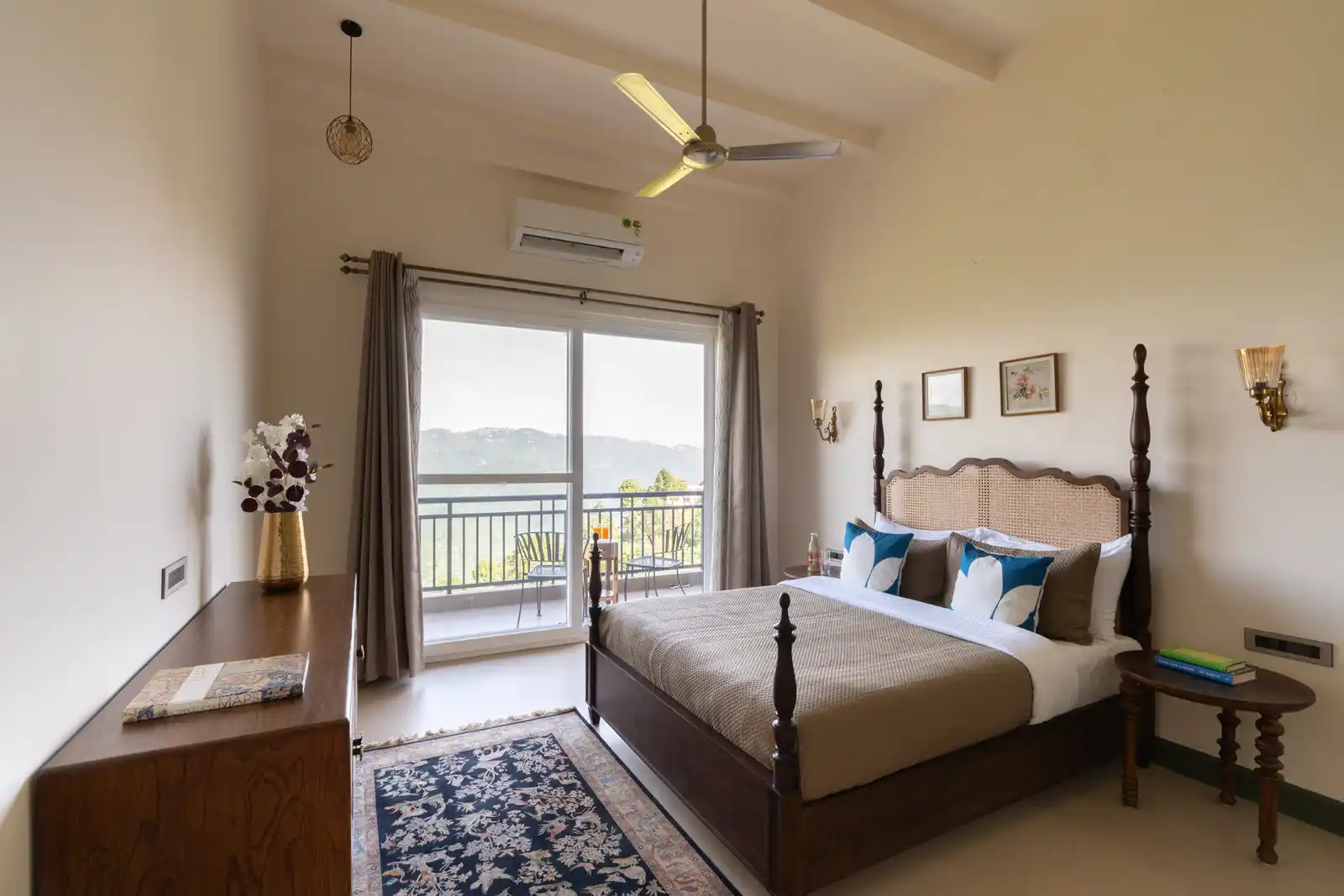 Paradis du Raga 3 Bedroom Apartment, Kasauli