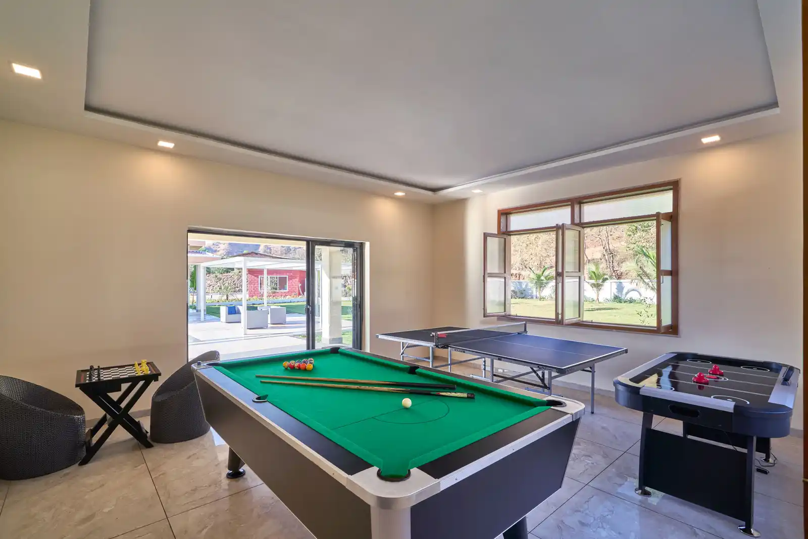 Paradise Hill Villa, Karjat