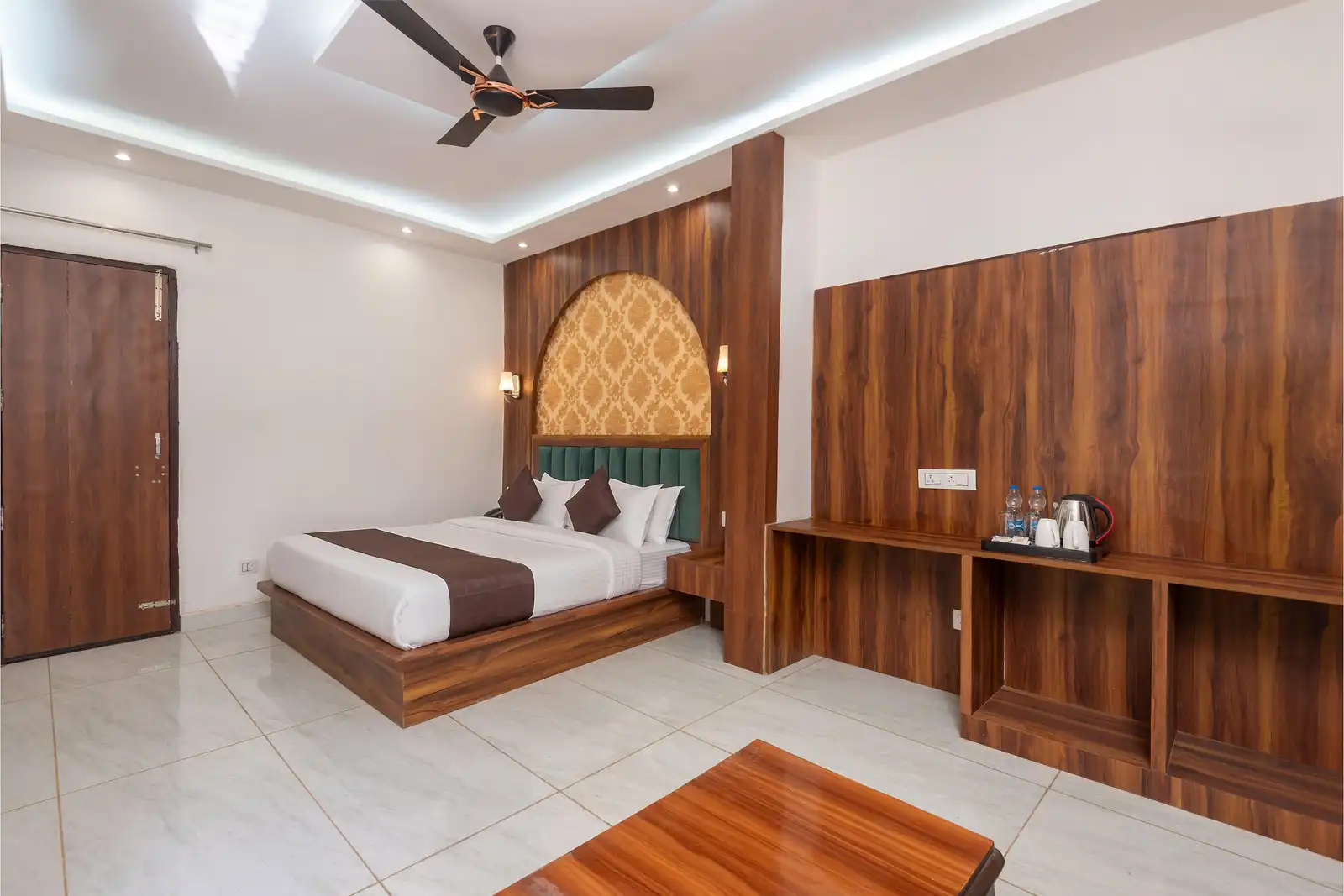 Peaceful Stays Dalhousie Room
