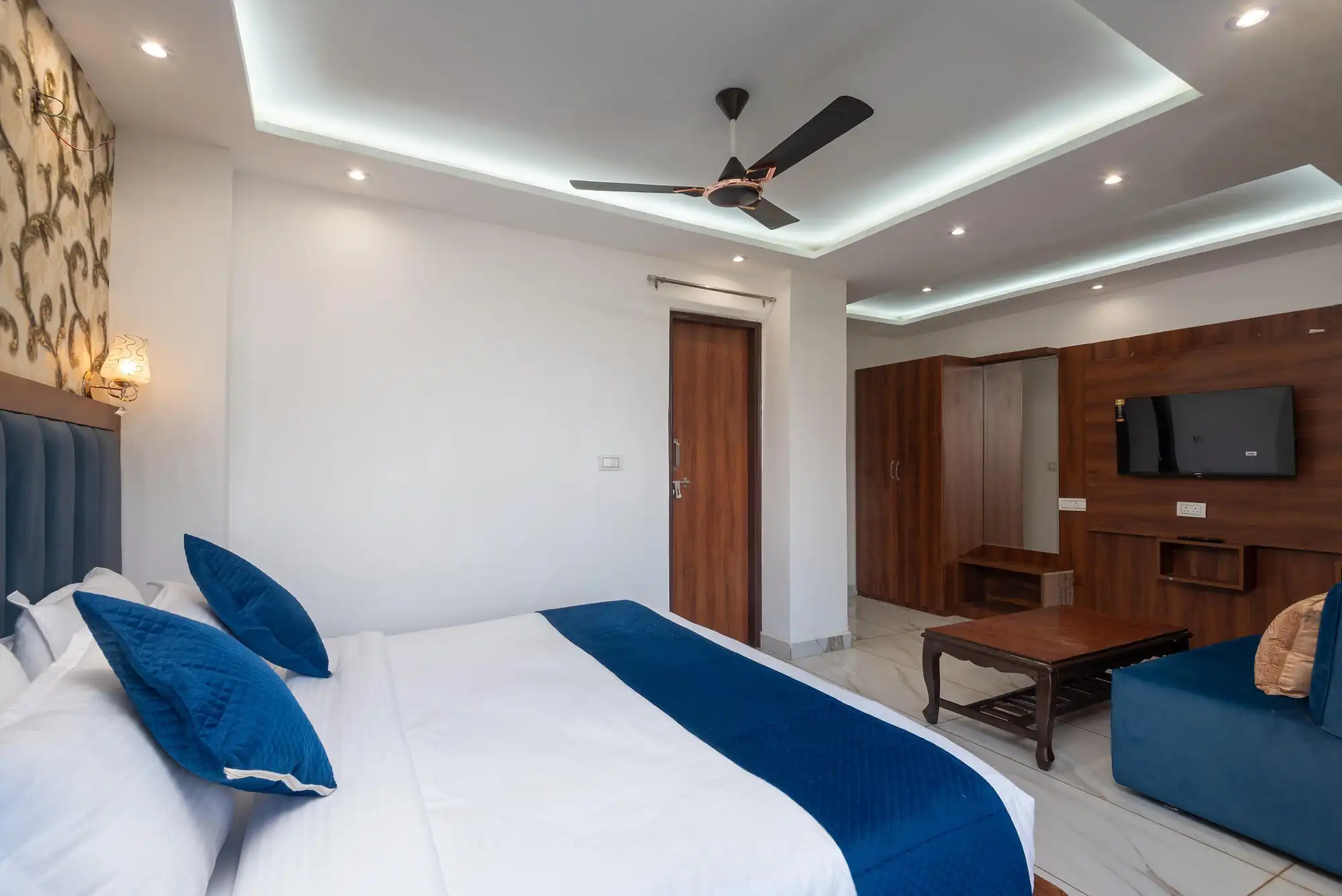 Peaceful Stays Dalhousie Room