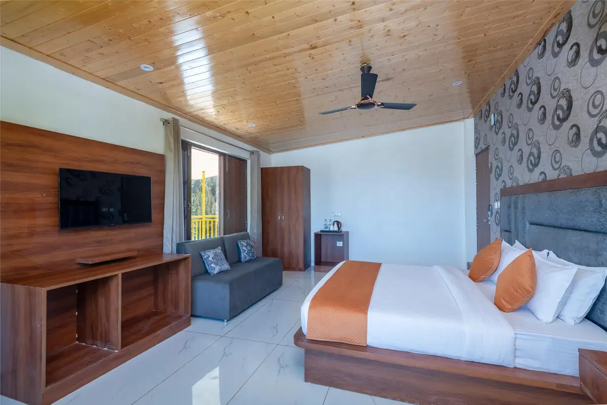 Peaceful Stays Dalhousie Room