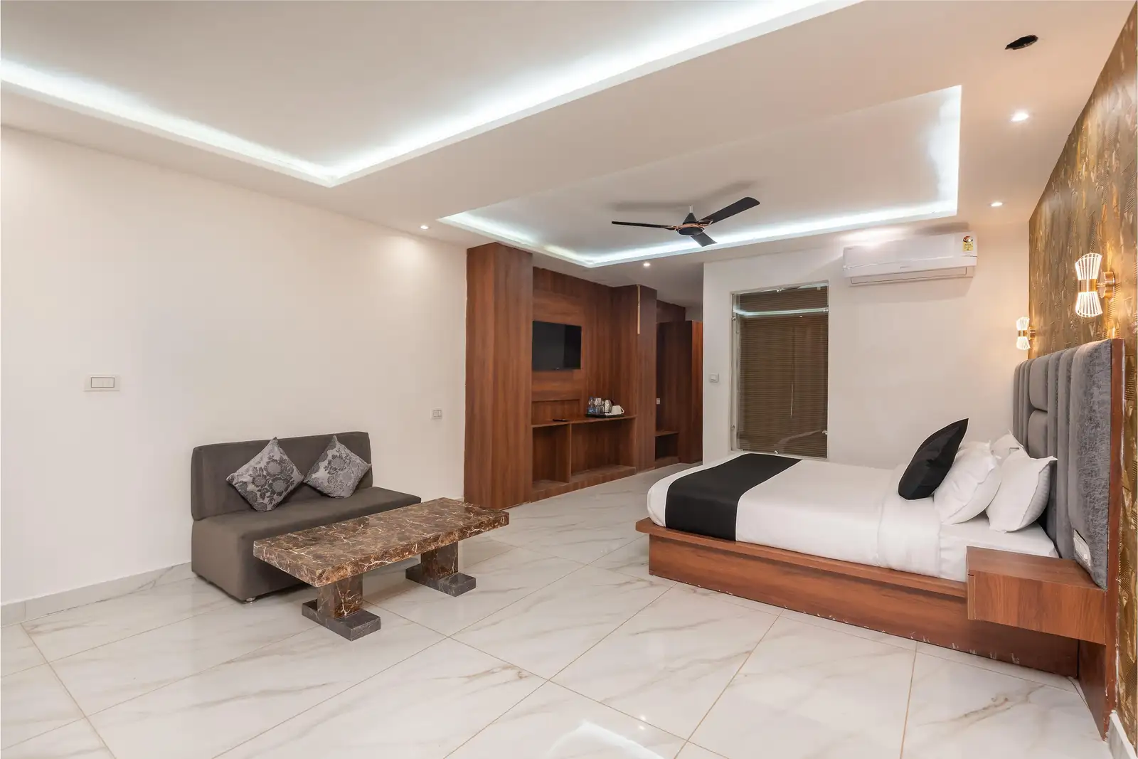 Peaceful Stays Dalhousie Room
