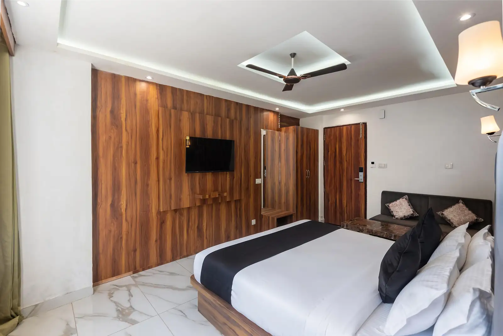 Peaceful Stays Dalhousie Room