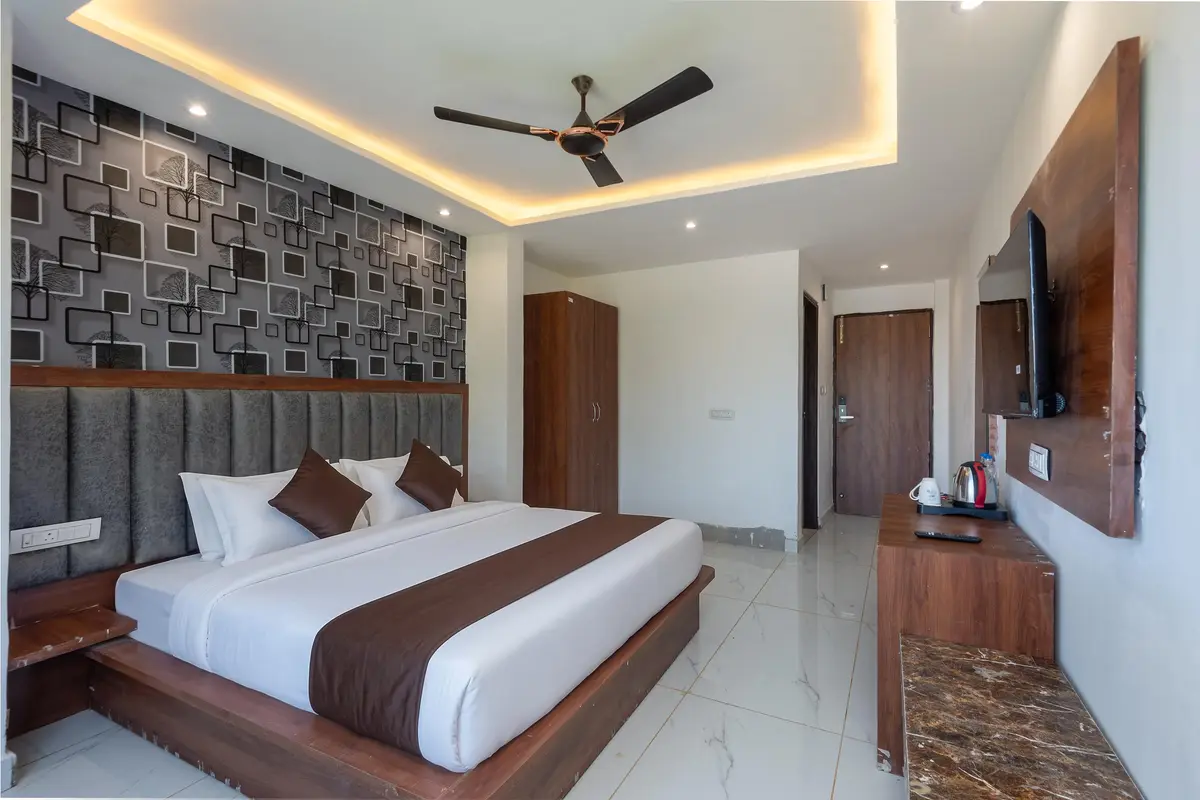 Peaceful Stays Dalhousie Room