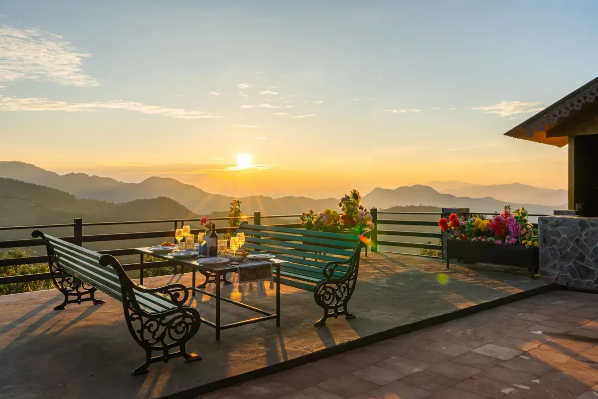 Peak @ Chalet Rushli - Kanatal, Mussoorie