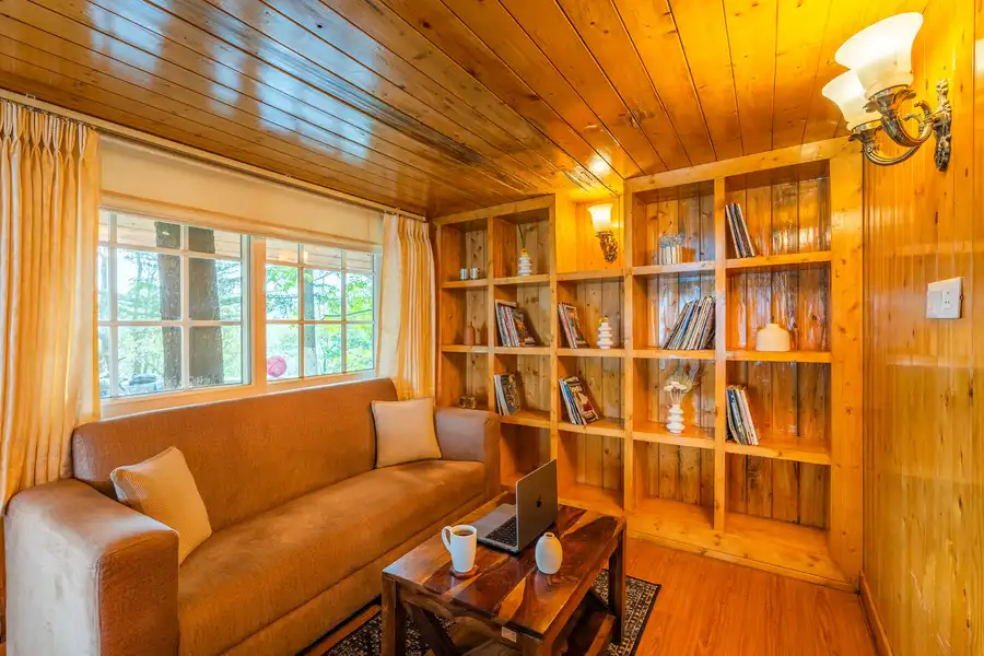 Peak @ Chalet Rushli - Kanatal, Mussoorie