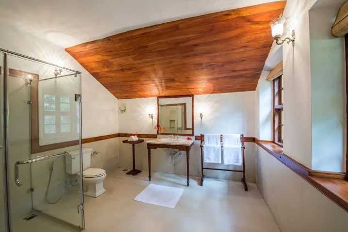 Pepper Trail Bathroom