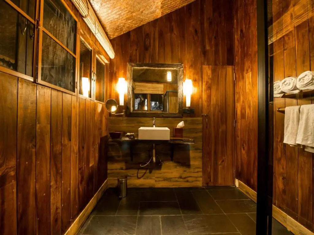 Pepper Trail Bathroom