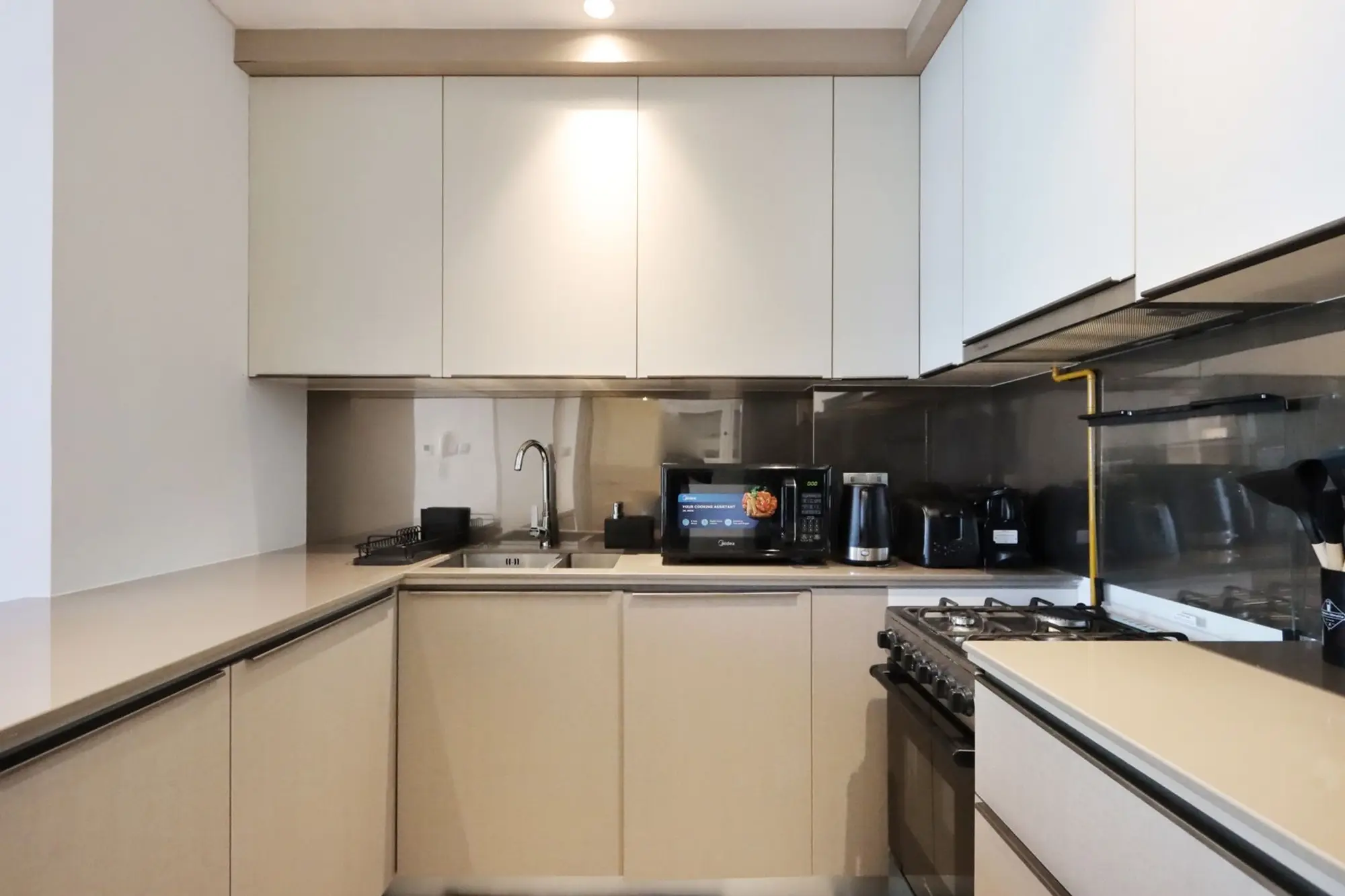 Perfect 1BR Retreat in the Heart of JVC, Dubai