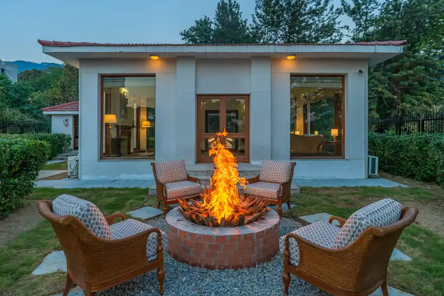 Petal @ Everdale Mussoorie Foothills w/ Heated Pool, Dehradun