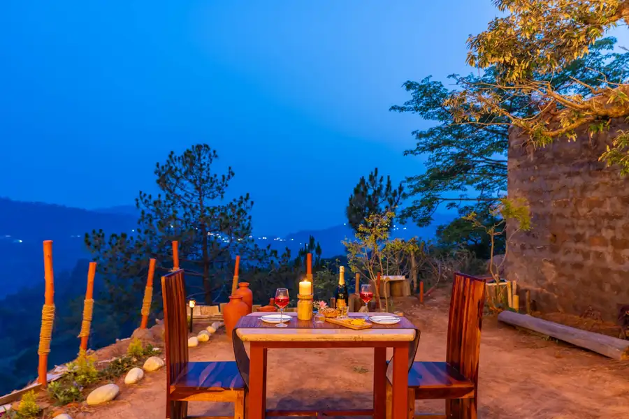 Petal Perch, Kasauli