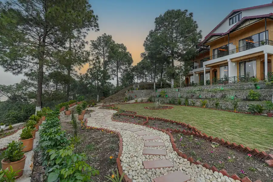 Pine View Resort, Kasauli