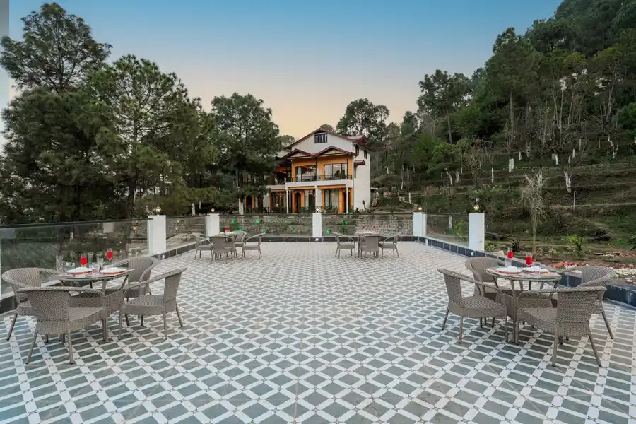 Pine View Resort, Kasauli