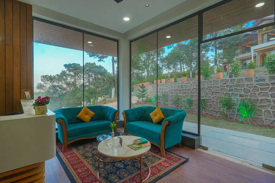 Pine View Resort, Kasauli