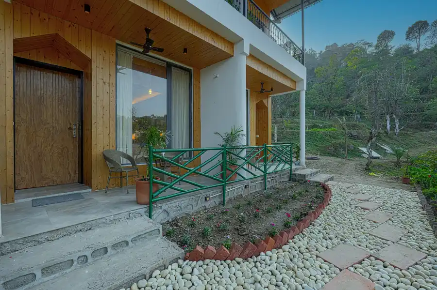 Pine View Resort, Kasauli
