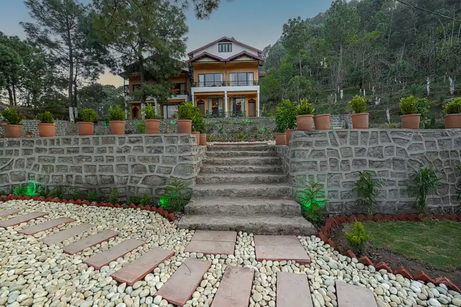 Pine View Resort, Kasauli