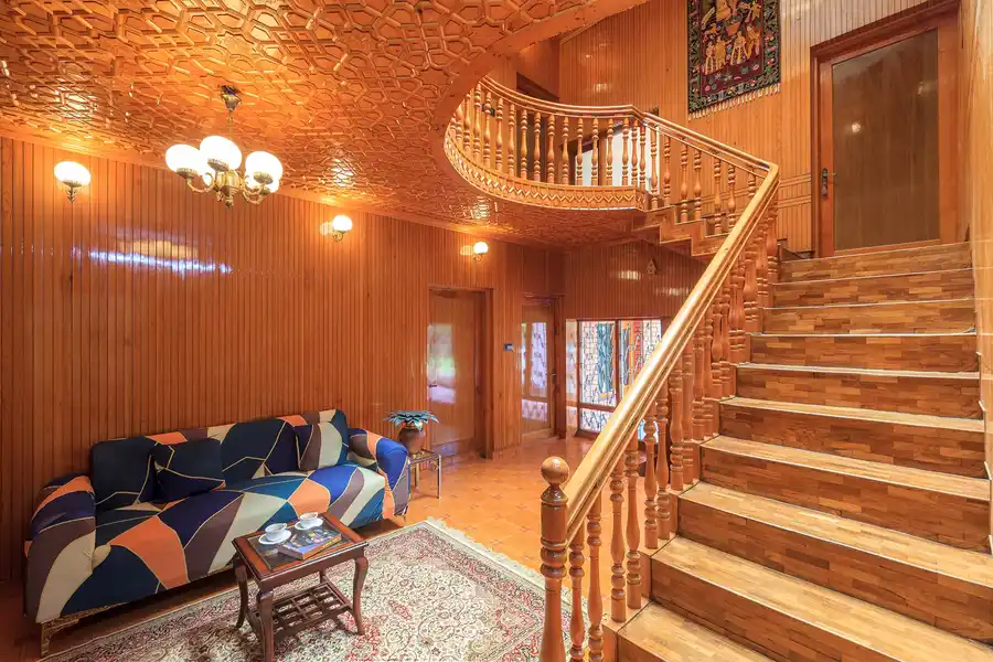 Pinewood Villa near Srinagar Airport, Srinagar