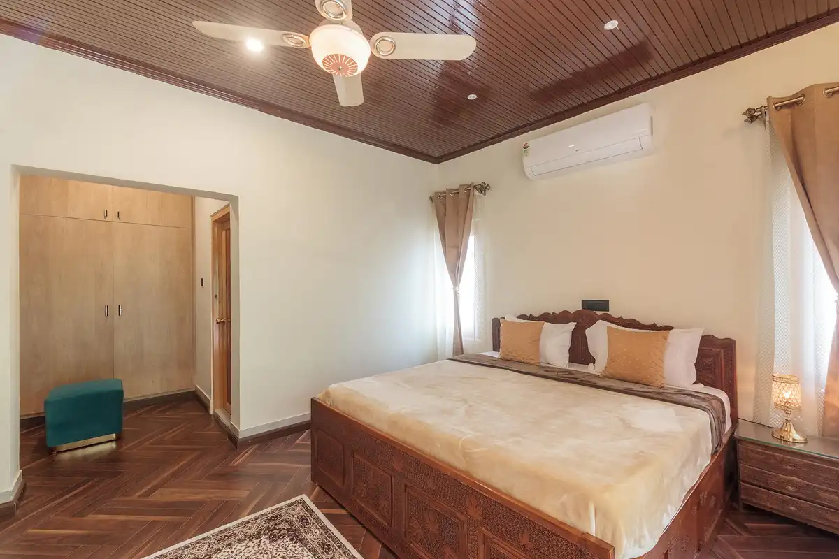 Pinewood Villa near Srinagar Airport, Srinagar